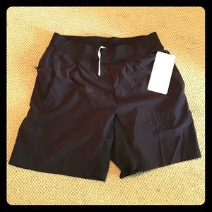 Lululemon men’s T.H.E. Short 7” linerless black M